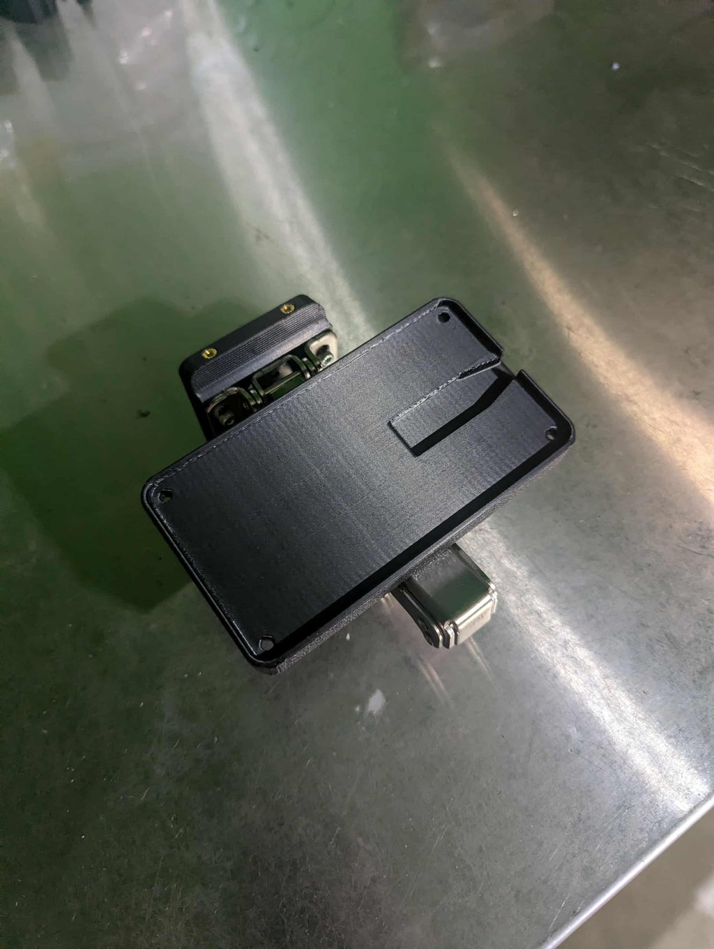 Hide Away Mount Controller mount