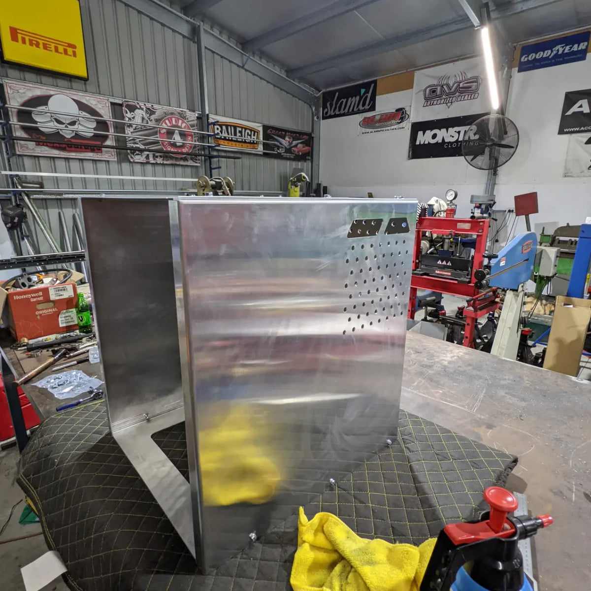 85 Litre Bushman Alloy Fridge Enclosure