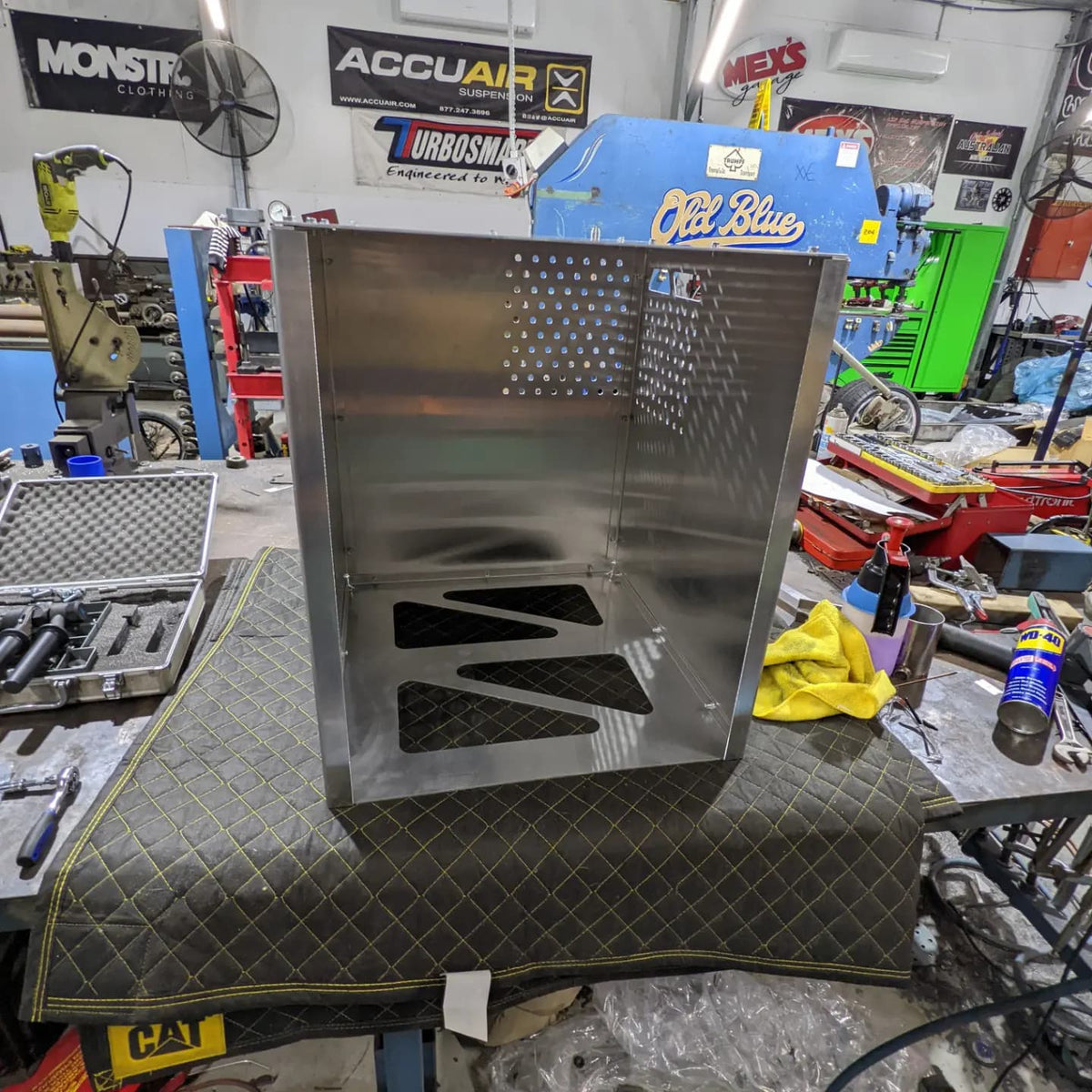 85 Litre Bushman Alloy Fridge Enclosure